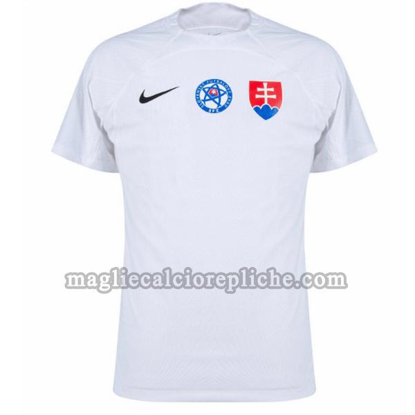 seconda maglie calcio eslovaquia 2024 thailandia bianco