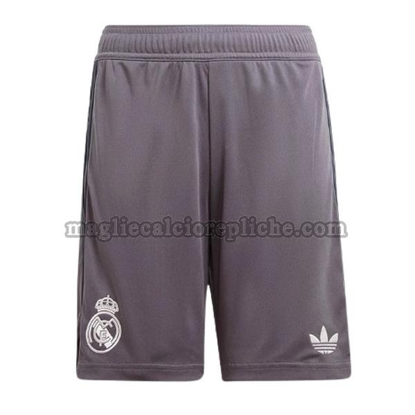 terza pantaloncini calcio real madrid 2024 2025 grigio